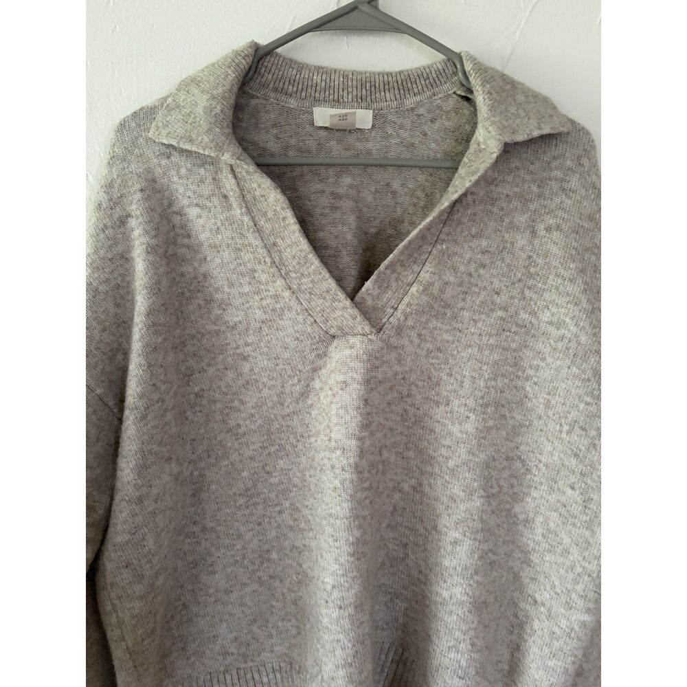H&M Women's Beige Fine-Knit Collared Oversized Sweater Work Casual - Picture 4 of 6